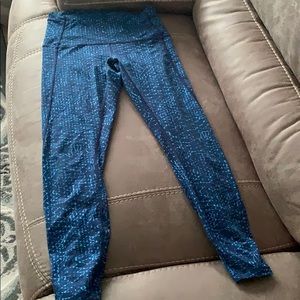 Lululemon High rise 7/8 pure practice right